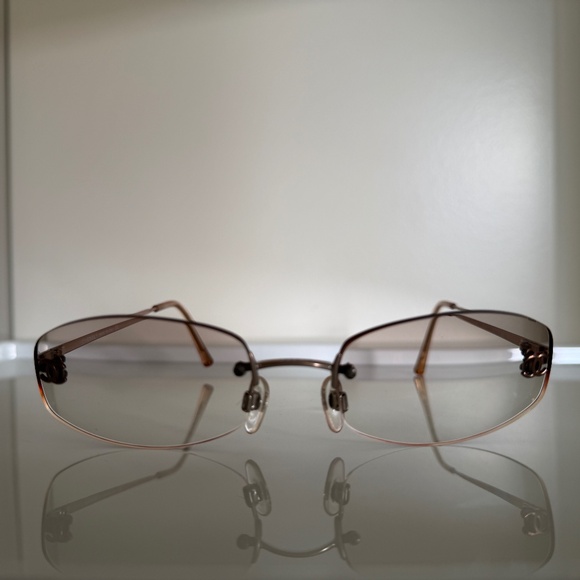 Chanel Sunglasses style 4002 c194/61 - Picture 1 of 16